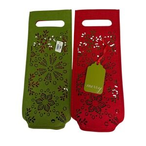 Crate & Barrel Christmas Felt Wine Gift Bags Set of 2 Red Green Snowflake Cutout